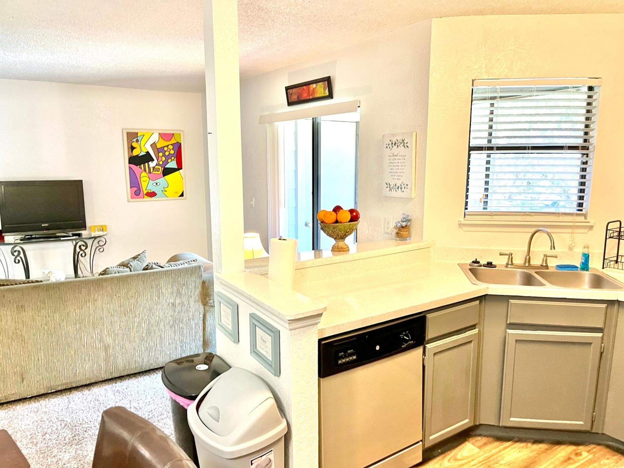 Daytona 2 Bed Apartment 10 Minutes To Beach With Balcony Port Orange Ngoại thất bức ảnh